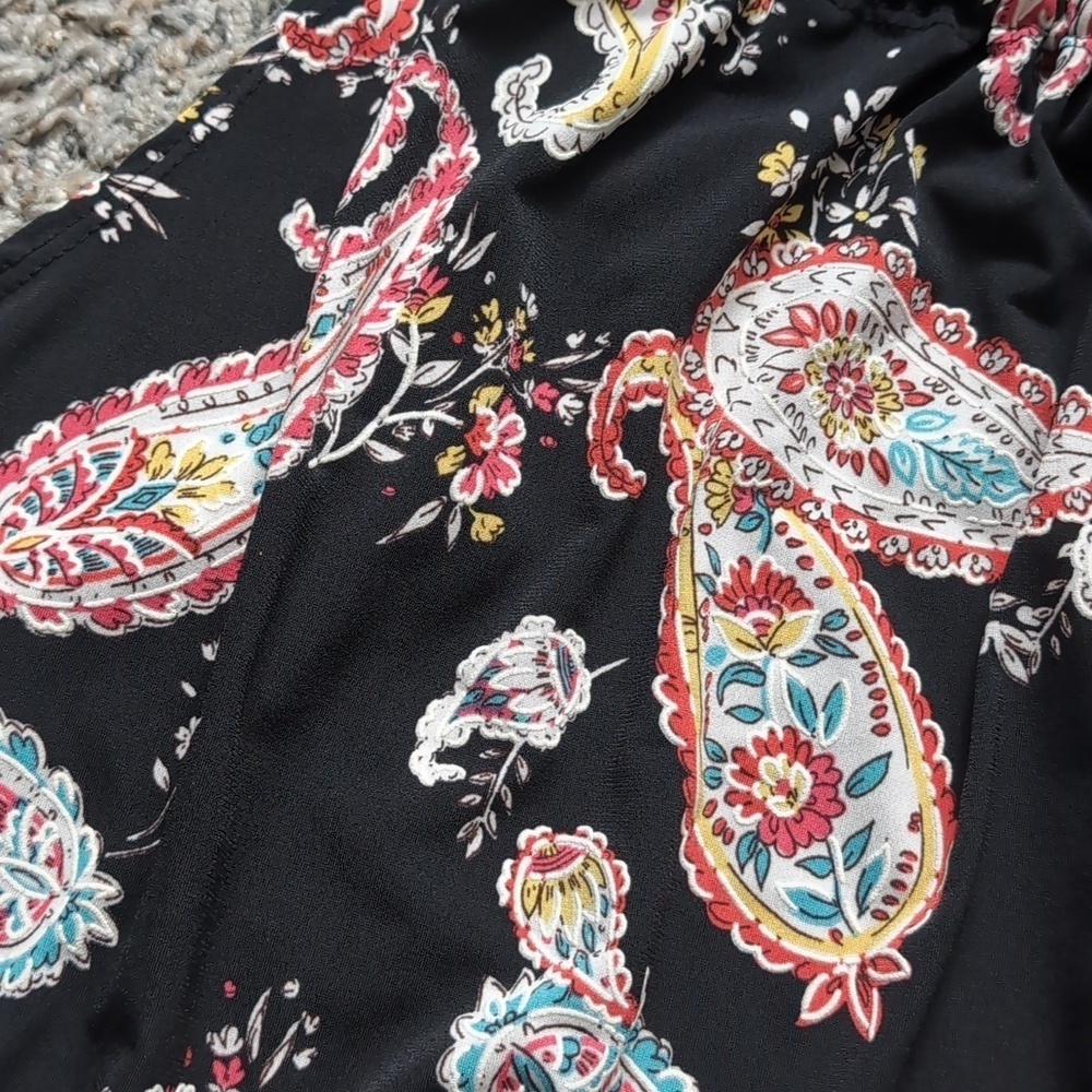 Rose And Grey Paisley Handkerchief Tank Top - Picture 2 of 6